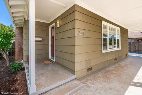 Exterior - 221 Sutter St, Auburn, CA 95603 photo 6 of 17