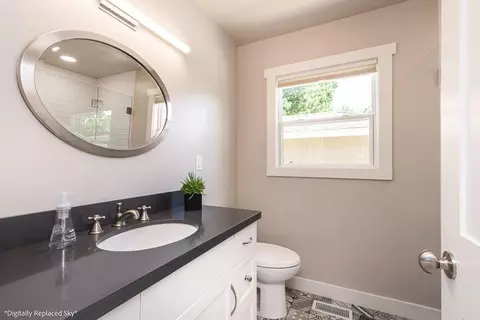 Bath - 221 Sutter St, Auburn, CA 95603 photo 2 of 4