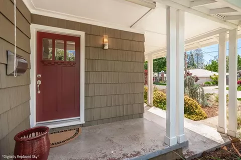 Exterior - 221 Sutter St, Auburn, CA 95603 photo 7 of 17