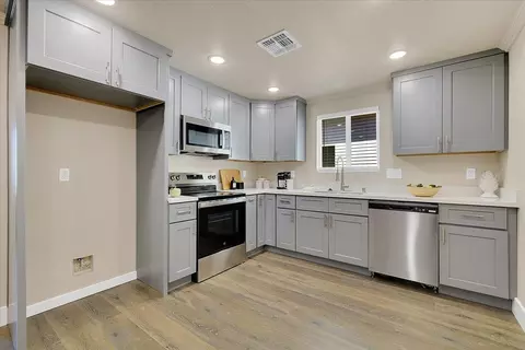 Kitchen - 4593 Arboga Rd, Olivehurst, CA 95961 photo 1 of 2