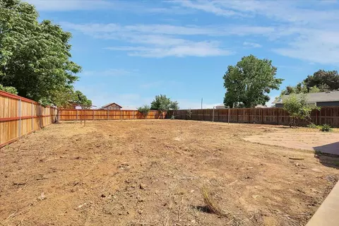 Exterior - 4593 Arboga Rd, Olivehurst, CA 95961 photo 5 of 7
