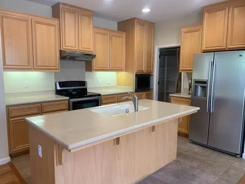 Kitchen - 3363 Eskaton Dr, Placerville, CA 95667 photo 3 of 4