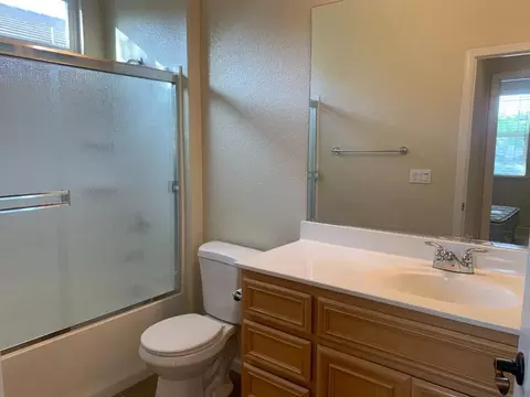 Bath - 3363 Eskaton Dr, Placerville, CA 95667 photo 5 of 5