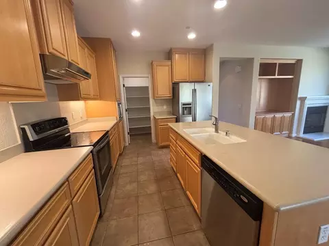 Kitchen - 3363 Eskaton Dr, Placerville, CA 95667 photo 4 of 4