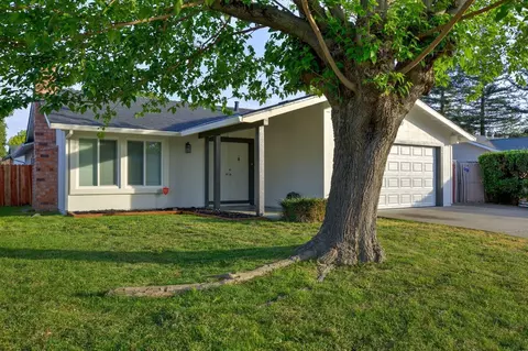 5806 Hillsdale Blvd, Sacramento, CA 95842