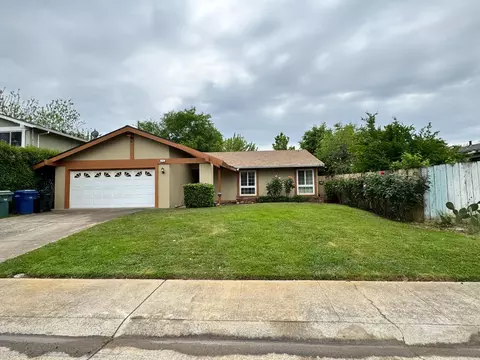 2791 Bradshaw Rd, Sacramento, CA 95827
