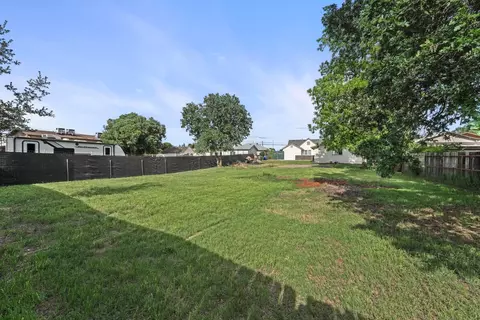 216 Mcfarland St, Galt, CA 95632