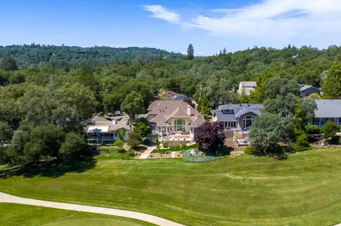 18073 Jayhawk Dr, Penn Valley, CA 95946