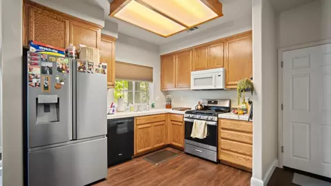 Kitchen - 1327 Pippen Ln, Lodi, CA 95242 photo 1 of 1