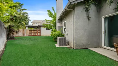 Exterior - 1327 Pippen Ln, Lodi, CA 95242 photo 2 of 4