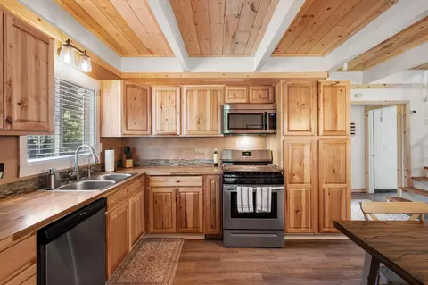Kitchen - 3026 Valley View Dr, Arnold, CA 95223 photo 1 of 3