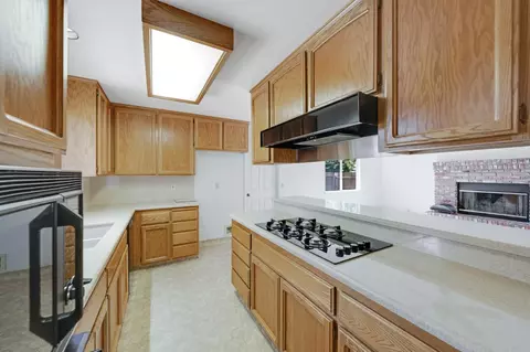 Kitchen - 5206 Sirbuck Way, Carmichael, CA 95608 photo 2 of 6