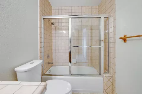 Bath - 5206 Sirbuck Way, Carmichael, CA 95608 photo 8 of 8