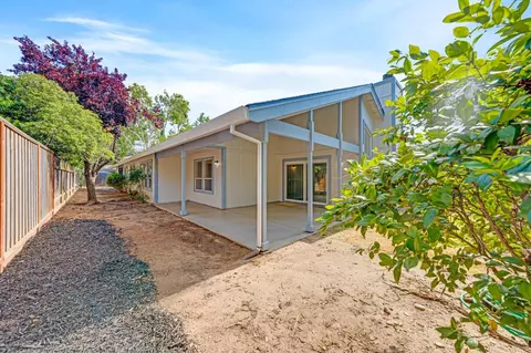 Exterior - 5206 Sirbuck Way, Carmichael, CA 95608 photo 12 of 16