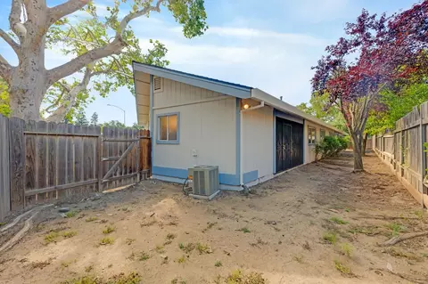 Exterior - 5206 Sirbuck Way, Carmichael, CA 95608 photo 11 of 16