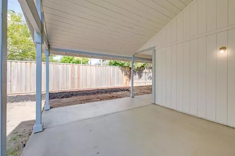 Exterior - 5206 Sirbuck Way, Carmichael, CA 95608 photo 8 of 16