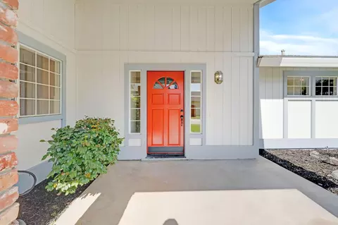 Exterior - 5206 Sirbuck Way, Carmichael, CA 95608 photo 4 of 16