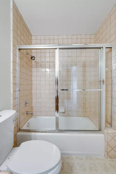 Bath - 5206 Sirbuck Way, Carmichael, CA 95608 photo 7 of 8