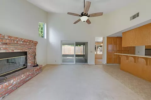 Living - 5206 Sirbuck Way, Carmichael, CA 95608 photo 9 of 12