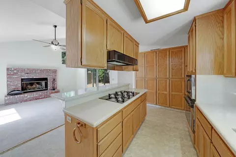 Kitchen - 5206 Sirbuck Way, Carmichael, CA 95608 photo 5 of 6
