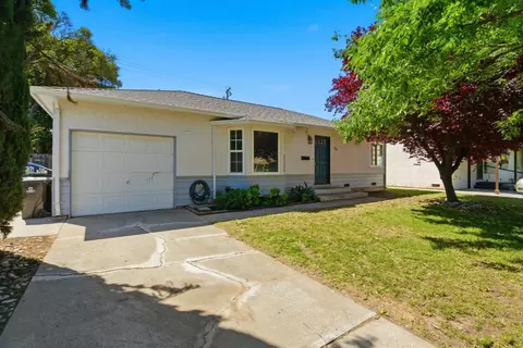 58 E Fargo St, Stockton, CA 95204