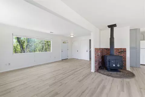 Living - 4896 Chuckwagon Dr, Copperopolis, CA 95228 photo 4 of 6