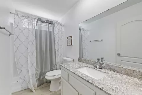 Bath - 4896 Chuckwagon Dr, Copperopolis, CA 95228 photo 5 of 9