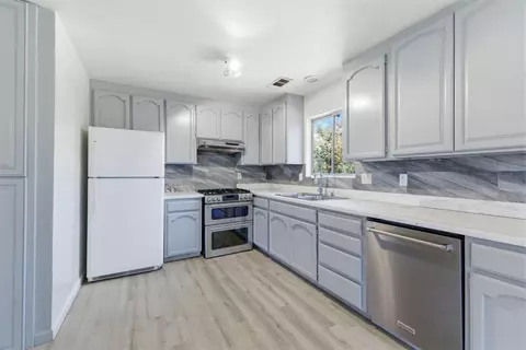 Kitchen - 4896 Chuckwagon Dr, Copperopolis, CA 95228 photo 3 of 4