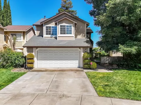 244 Laurelwood Cir, Manteca, CA 95336