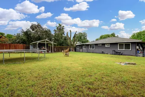 Exterior - 3132 4th St, Biggs, CA 95917 photo 2 of 8