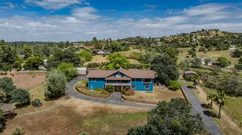 6731 Mccauley Rd, Valley Springs, CA 95252