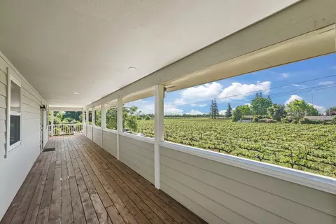 Exterior - 17700 N Kennison Ln, Lodi, CA 95240 photo 5 of 19