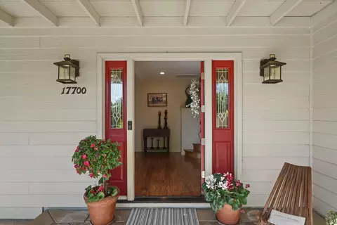 Entry Way - 17700 N Kennison Ln, Lodi, CA 95240 photo 1 of 3