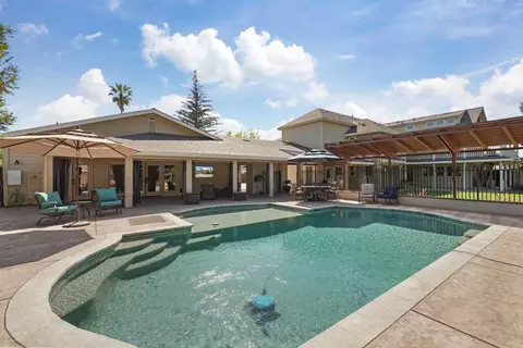 Exterior - 17700 N Kennison Ln, Lodi, CA 95240 photo 14 of 19
