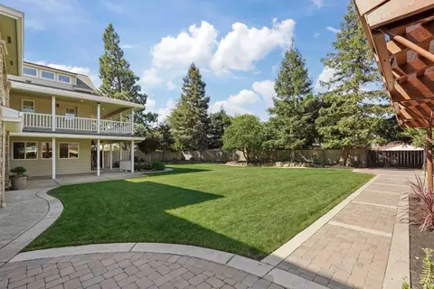Exterior - 17700 N Kennison Ln, Lodi, CA 95240 photo 11 of 19