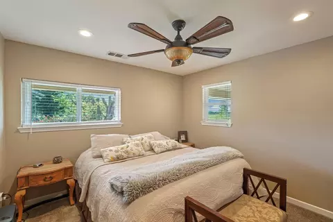Bedroom - 17700 N Kennison Ln, Lodi, CA 95240 photo 3 of 6