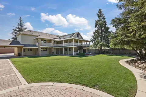 Exterior - 17700 N Kennison Ln, Lodi, CA 95240 photo 7 of 19