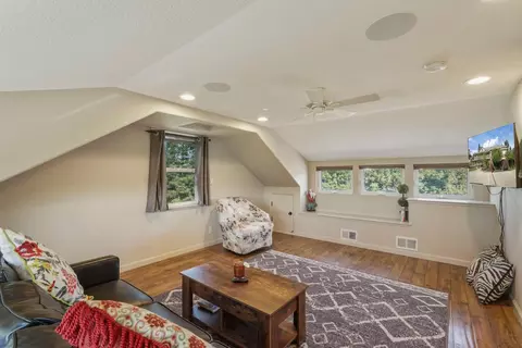 Living - 17700 N Kennison Ln, Lodi, CA 95240 photo 3 of 3