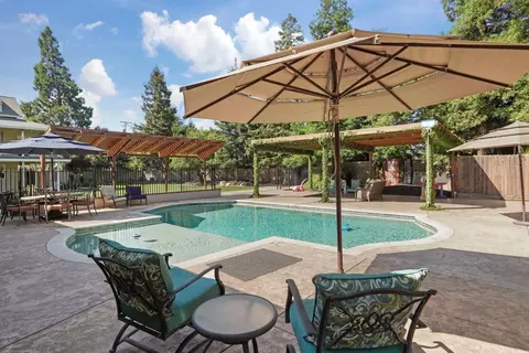 Exterior - 17700 N Kennison Ln, Lodi, CA 95240 photo 13 of 19