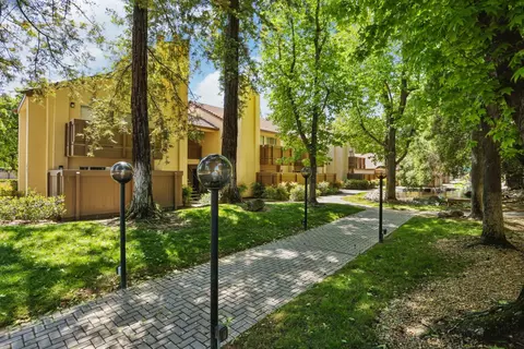 Exterior - 3701 Colonial Dr, Modesto, CA 95356 photo 6 of 13