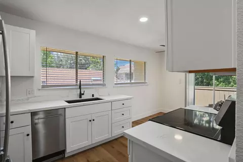 Kitchen - 3701 Colonial Dr, Modesto, CA 95356 photo 3 of 4