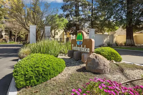 View/Area - 3701 Colonial Dr, Modesto, CA 95356 photo 4 of 5