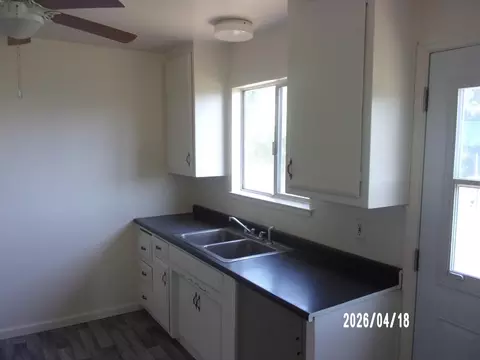 Kitchen - 921 S Elinor Ave, Olivehurst, CA 95961 photo 1 of 1