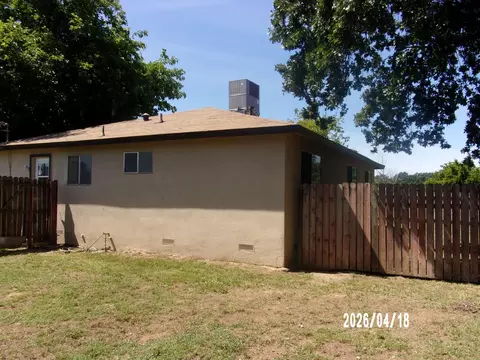 Exterior - 921 S Elinor Ave, Olivehurst, CA 95961 photo 3 of 3