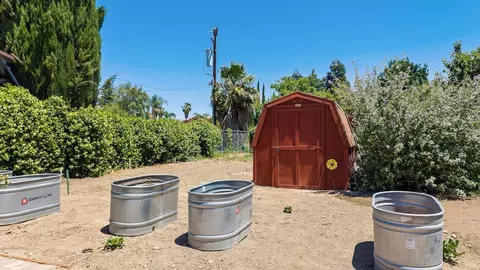 Exterior - 27701 S Fairoaks Rd, Tracy, CA 95304 photo 13 of 19