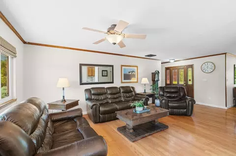 Living - 27701 S Fairoaks Rd, Tracy, CA 95304 photo 2 of 3
