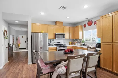 Kitchen - 1913 St Augustine Ct, Modesto, CA 95358 photo 2 of 3