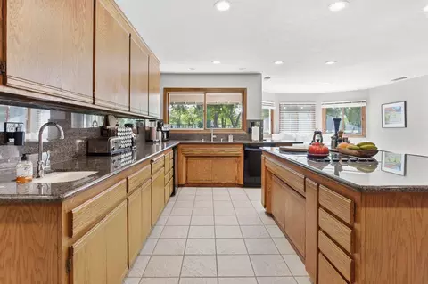 Kitchen - 26960 El Macero Dr, El Macero, CA 95618 photo 3 of 4