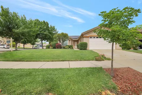 649 Falling Rock Ct, Yuba City, CA 95991