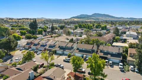 View/Area - 1880 Premier Pl, Concord, CA 94520 photo 5 of 5